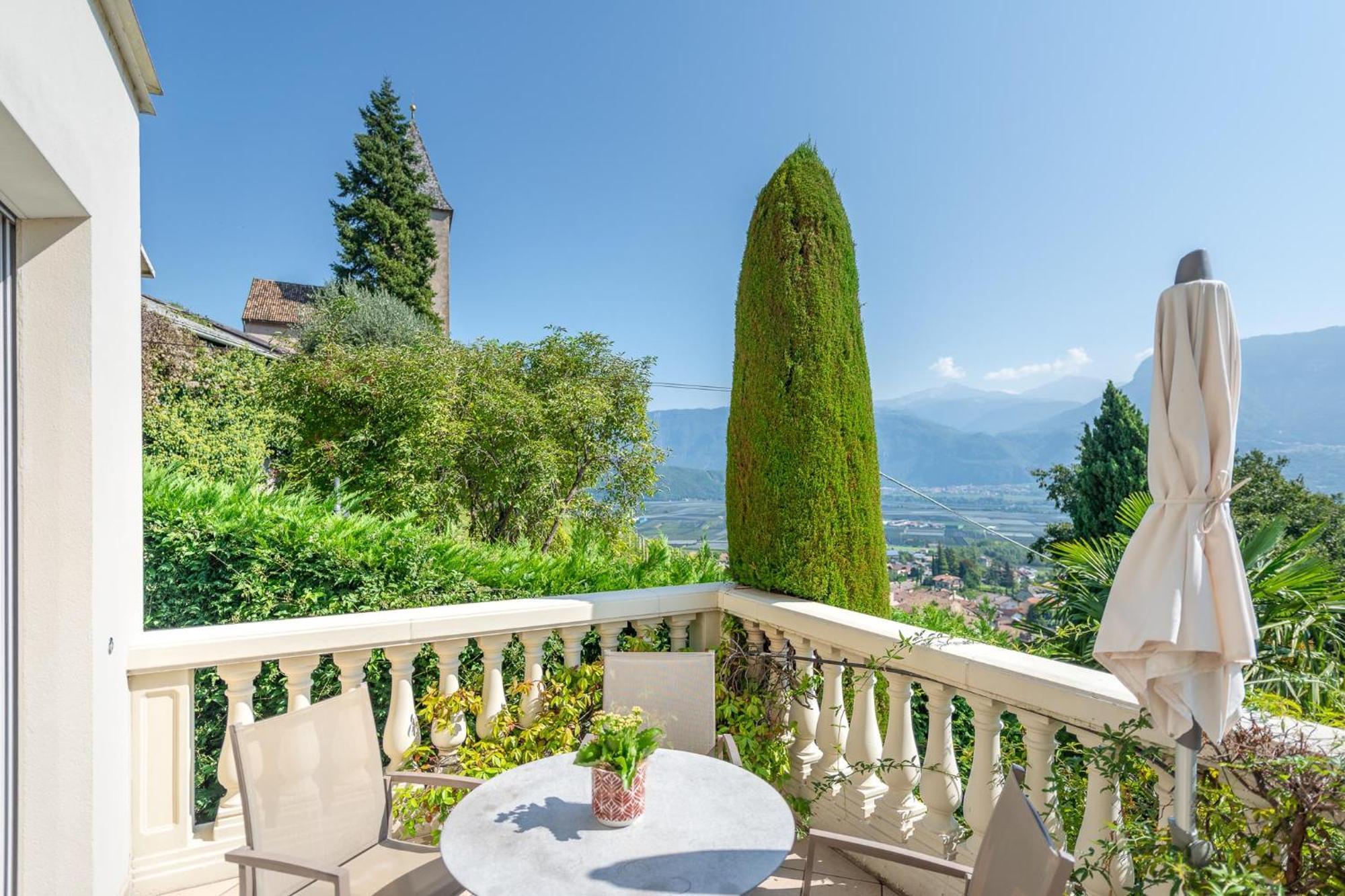 Panorama Aparthotel Termeno Exterior photo
